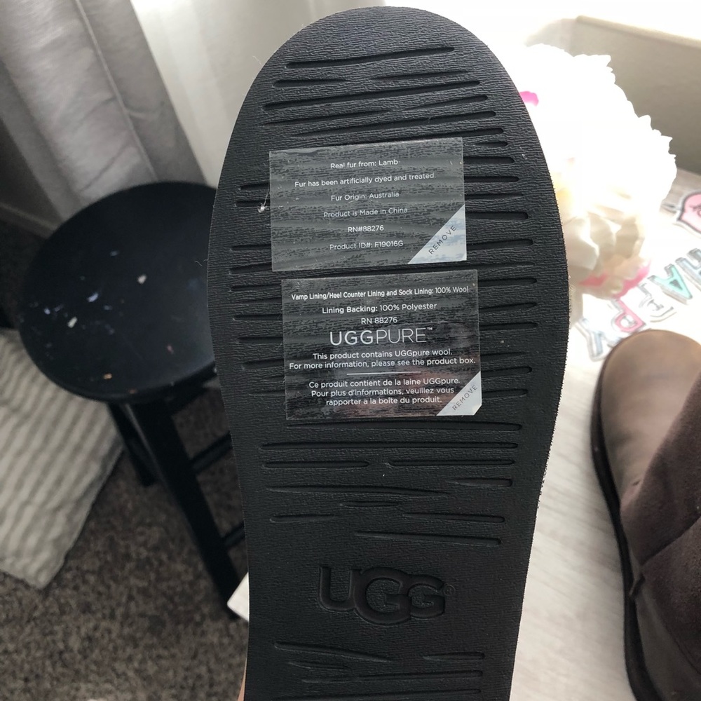 Brand new authentic Ugg boots - Picture 6 of 8